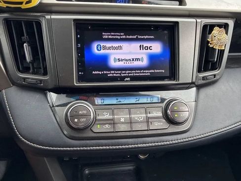 Used 2014 Toyota RAV4 XLE AWD/4WD image 28