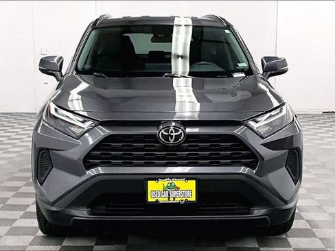 Used 2024 Toyota RAV4 XLE AWD/4WD image 4