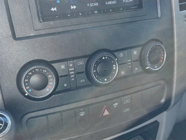 Used 2018 Mercedes-Benz Sprinter 2500 image 16