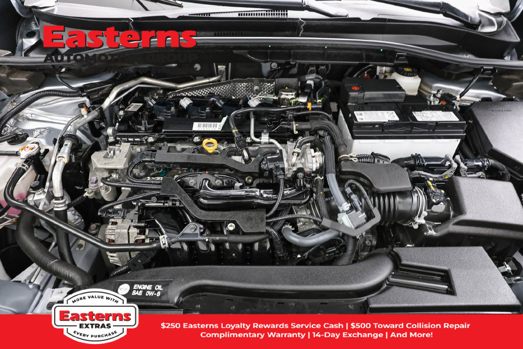 Used 2025 Toyota Corolla Cross LE FWD image 8
