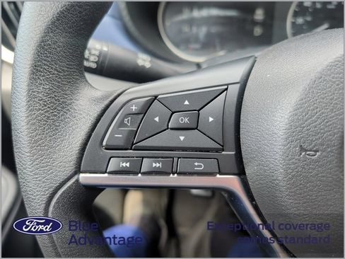 Used 2024 Nissan Versa SV FWD image 11