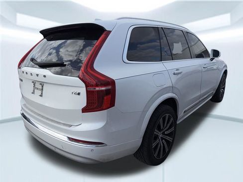 Used 2022 Volvo XC90 T6 Inscription w/ Climate Package image 5