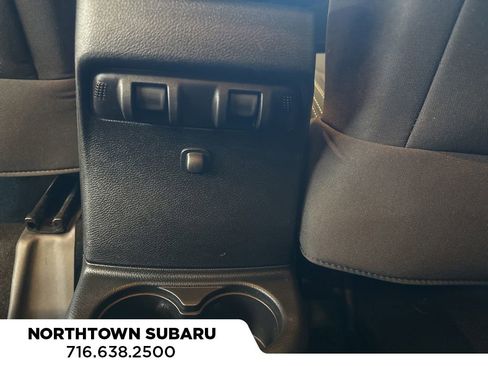 Used 2016 Jeep Wrangler Unlimited Sahara w/ Connectivity Group AWD/4WD image 17