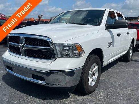 Used 2023 RAM 1500 Classic SLT w/ Trailer & Traction Group AWD/4WD image 3