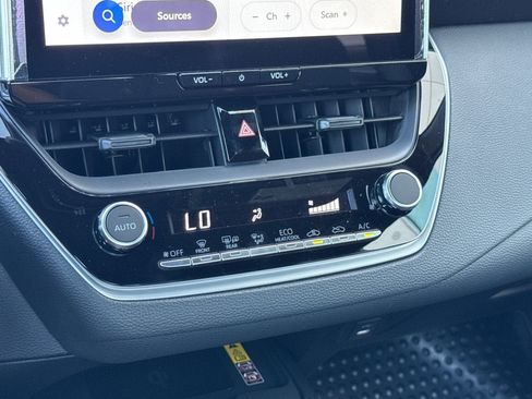 New 2026 Toyota Corolla SE w/ SE Package FWD image 21