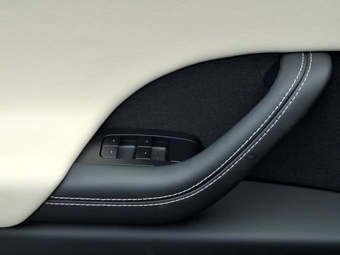 Used 2023 Tesla Model X AWD/4WD image 22