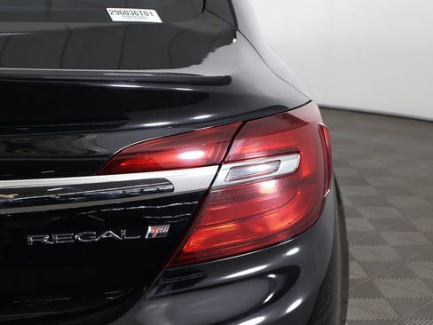 Used 2015 Buick Regal image 15