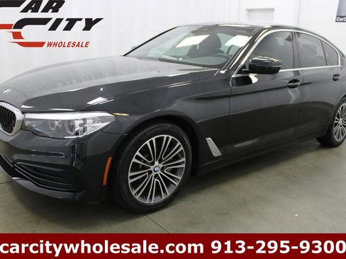 Used 2019 BMW 530i w/ Convenience Package image 1