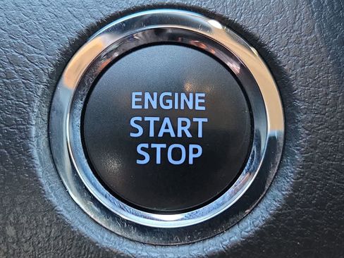 Used 2022 Toyota Camry XSE image 11