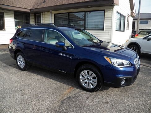 Used 2015 Subaru Outback 2.5i Premium AWD/4WD image 4