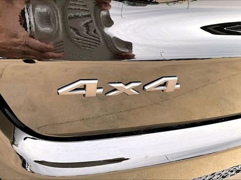 New 2026 Jeep Compass Latitude image 16