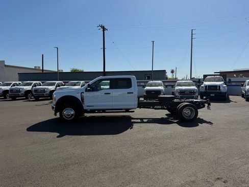 New 2026 Ford F550 4x4 Crew Cab image 4