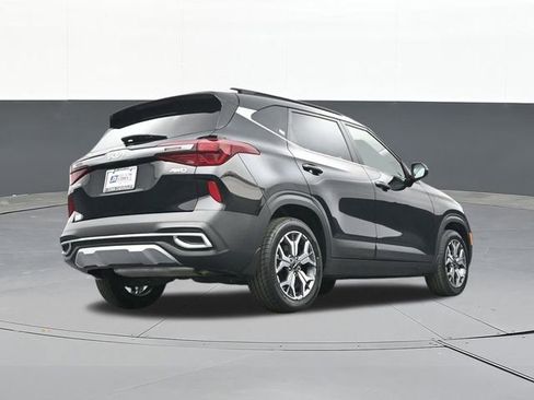 Used 2023 Kia Seltos EX image 47