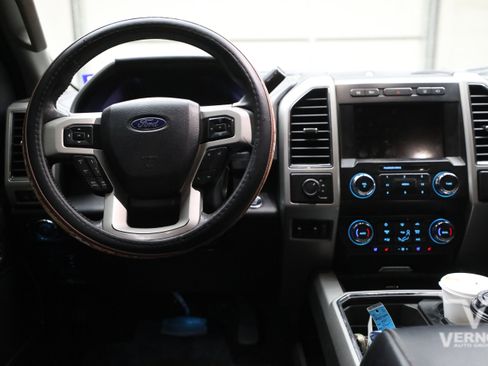 Used 2019 Ford F450 Lariat w/ Lariat Ultimate Package AWD/4WD image 8