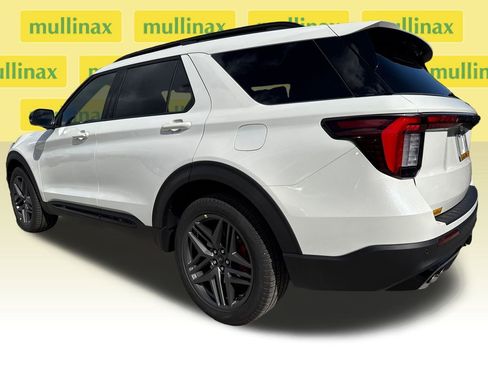 New 2026 Ford Explorer ST w/ Sun And Sound Package image 4