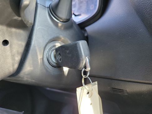 Used 2022 Toyota Corolla SE image 25