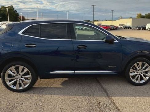 Used 2023 Buick Envision Avenir image 9