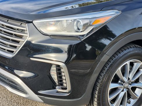 Used 2017 Hyundai Santa Fe SE w/ SE Premium Package 02 image 9