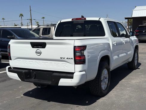 Used 2024 Nissan Frontier SV w/ SV Convenience Package image 10