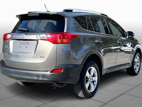 Used 2015 Toyota RAV4 XLE image 12