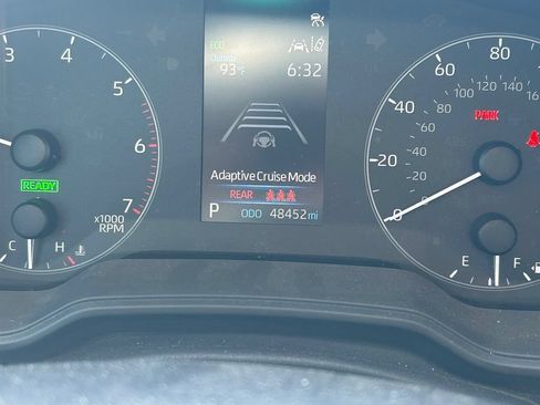 Used 2023 Toyota Corolla LE FWD image 30