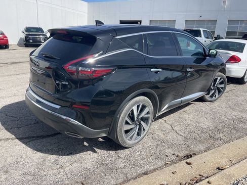 Used 2024 Nissan Murano SL image 3