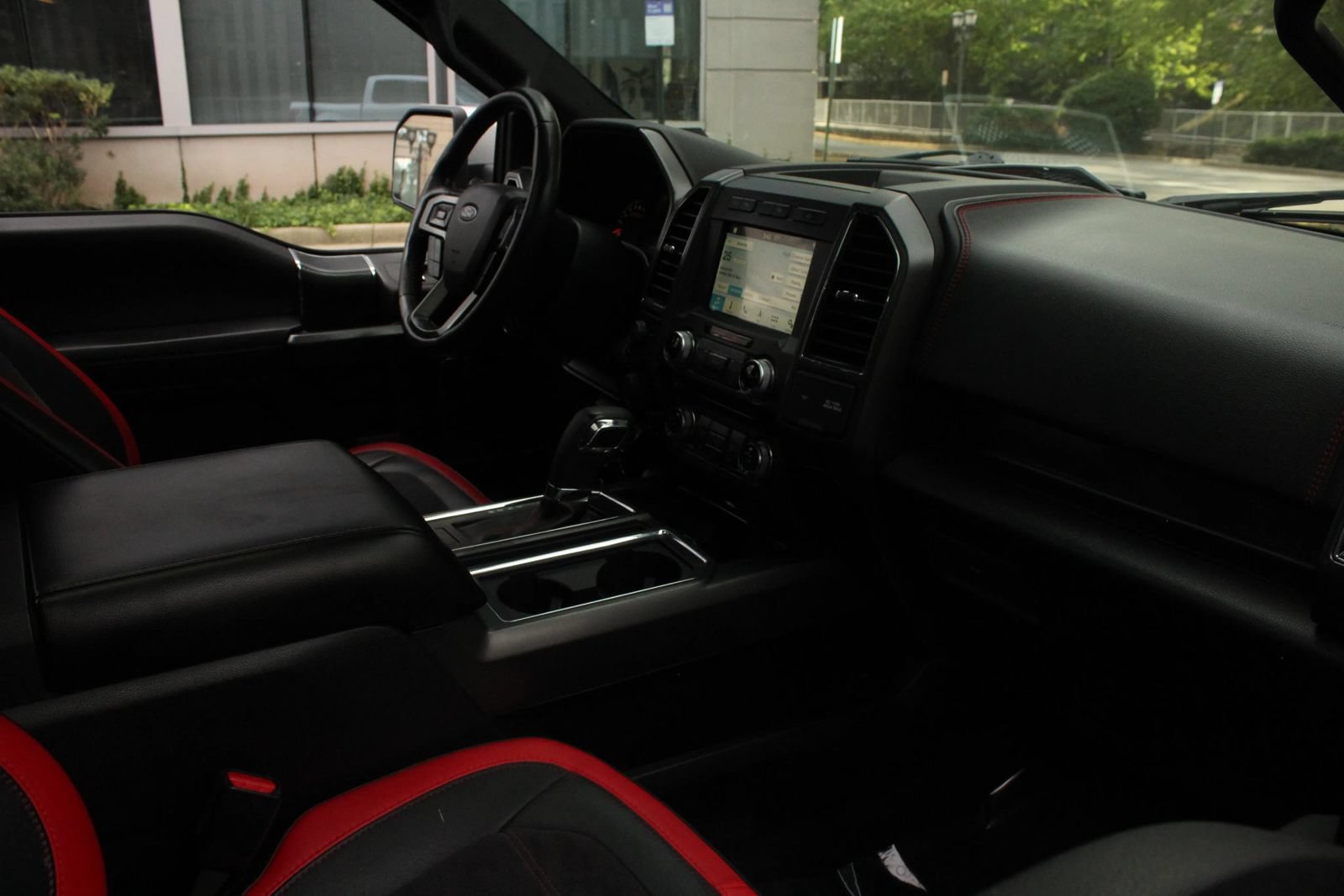 Used 2017 Ford F150 Lariat w/ Equipment Group 502A Luxury AWD/4WD image 25