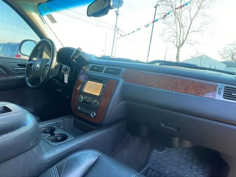 Used 2007 Chevrolet Silverado 1500 LTZ w/ Safety Package AWD/4WD image 23