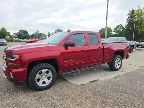 Used 2019 Chevrolet Silverado 1500 LT w/ All Star Edition AWD/4WD image 3