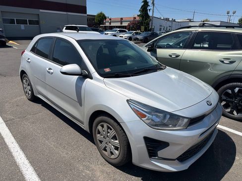 Used 2021 Kia Rio S FWD image 3