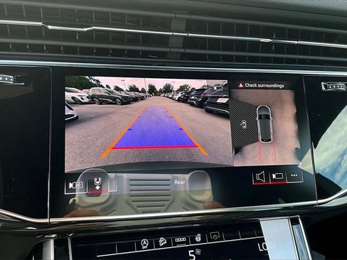 New 2026 Audi Q8 Premium image 26