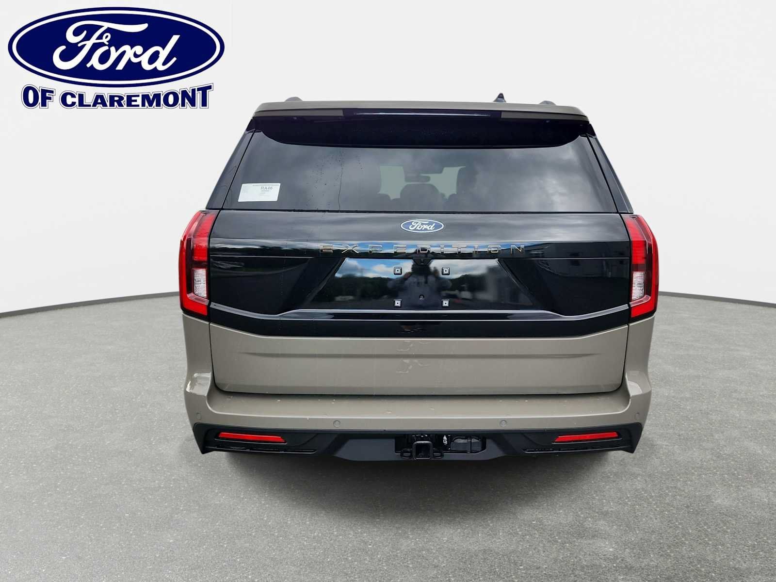New 2027 Ford Expedition Tremor w/ Driver's Package AWD/4WD image 17