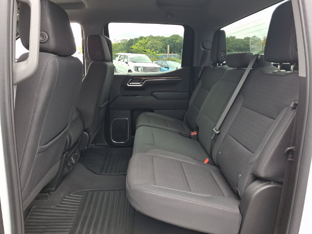 Used 2023 Chevrolet Silverado 1500 LT AWD/4WD image 19