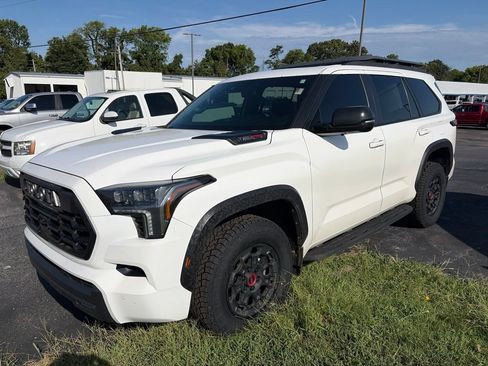 Used 2025 Toyota Sequoia TRD Pro AWD/4WD image 1