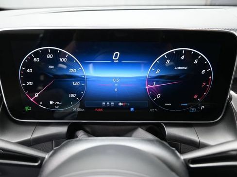 New 2026 Mercedes-Benz GLC 300 image 32