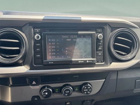 Used 2019 Toyota Tacoma SR5 RWD image 16