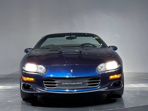 Used 2002 Chevrolet Camaro Z28 w/ SS Performance/Appearance Pkg RWD image 20