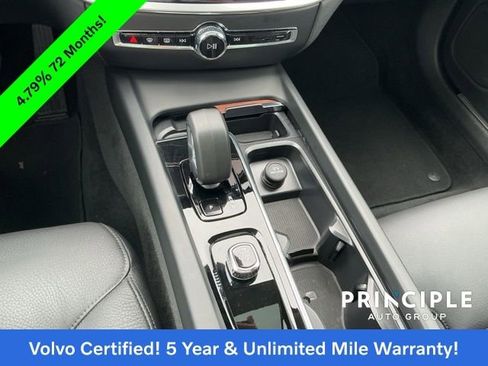Certified 2025 Volvo V60 B5 Cross Country Plus image 17