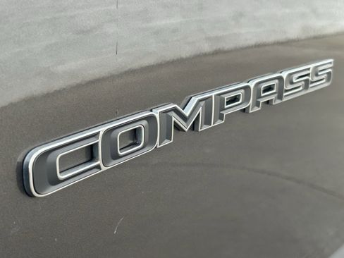 Used 2018 Jeep Compass Limited w/ Navigation Group image 8