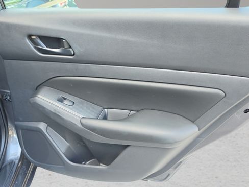 Certified 2025 Nissan Altima 2.5 S FWD image 32
