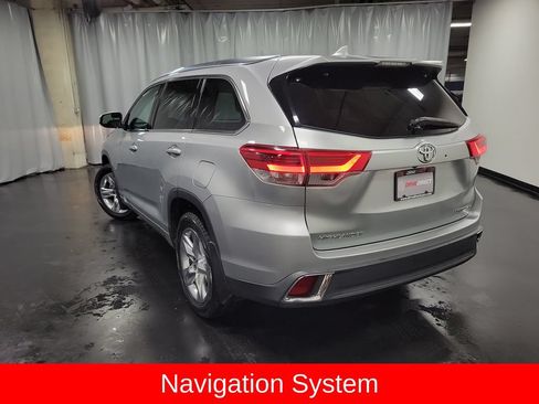 Used 2018 Toyota Highlander Limited AWD/4WD image 6