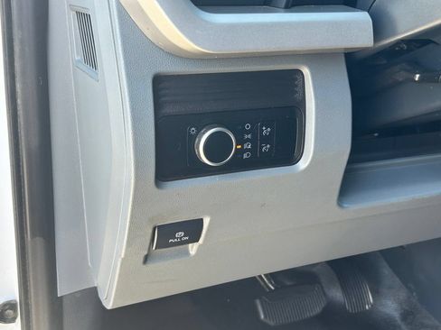 Used 2024 Ford F550 2WD Regular Cab Super Duty image 26