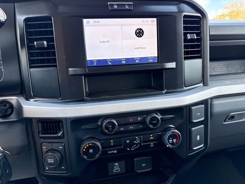 New 2026 Ford F250 4x4 Crew Cab Super Duty image 9