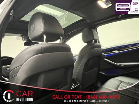 Used 2019 BMW 530i xDrive w/ Convenience Package AWD/4WD image 31