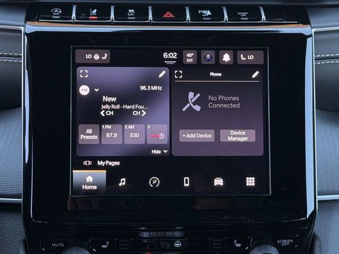 New 2025 Jeep Grand Cherokee L Altitude image 15