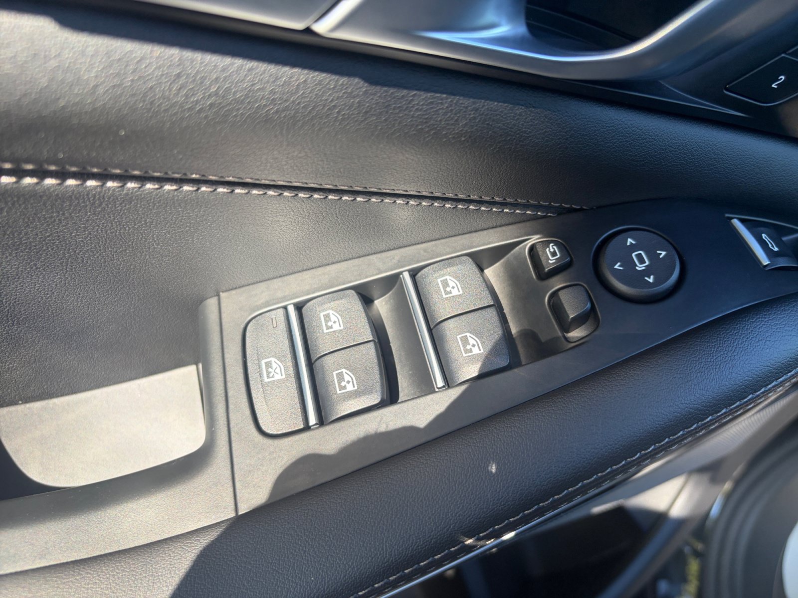 Used 2026 BMW X5 M60i AWD/4WD image 10