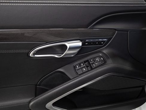 Used 2019 Porsche 911 Turbo S AWD/4WD image 39