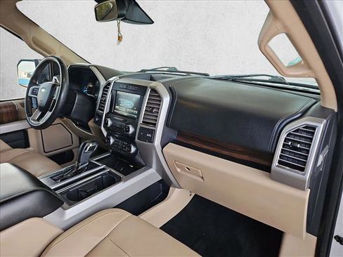 Used 2015 Ford F150 Lariat w/ Equipment Group 502A Luxury AWD/4WD image 26