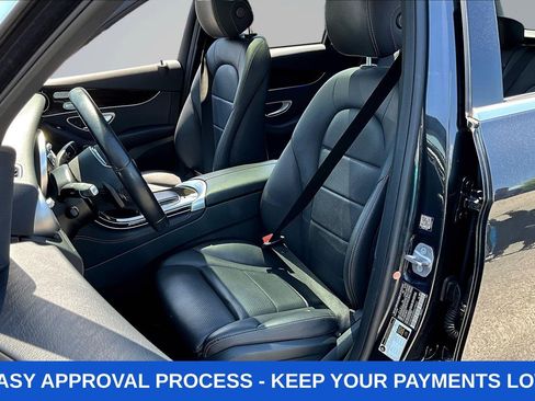 Used 2021 Mercedes-Benz GLC 300 w/ Premium Package image 26