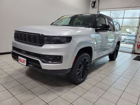 Used 2024 Jeep Grand Wagoneer L Series II w/ Quick Order Packagew 28T image 3